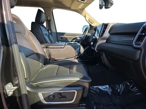 Used 2019 RAM 1500 Laramie image 14