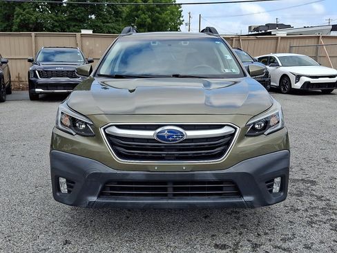 Used 2020 Subaru Outback Premium AWD/4WD image 2