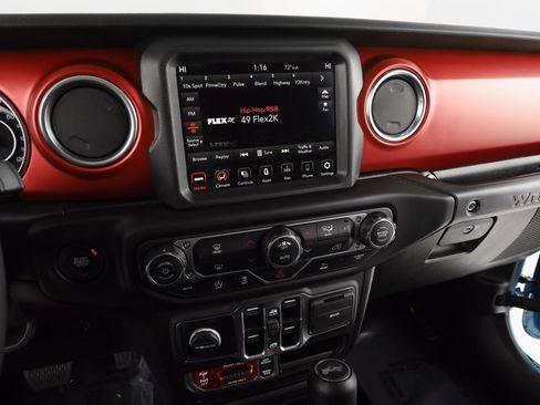 Certified 2023 Jeep Wrangler Unlimited Rubicon w/ Xtreme 35 Tire Package image 30