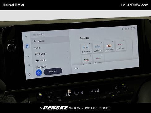 Used 2025 Toyota Camry XSE FWD image 8