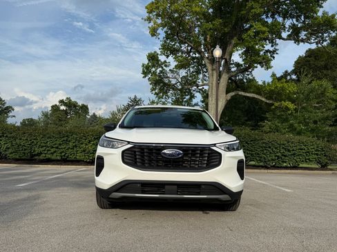 Used 2023 Ford Escape Active w/ Cold Weather Package image 6