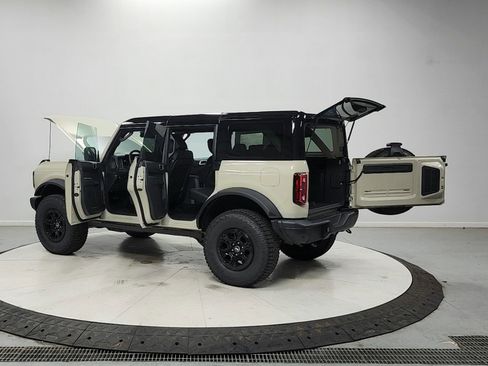 New 2026 Ford Bronco Badlands AWD/4WD image 13