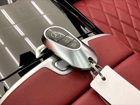 Used 2026 Mercedes-Benz S 580 4MATIC Sedan image 12