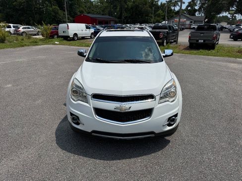 Used 2010 Chevrolet Equinox LTZ FWD image 2