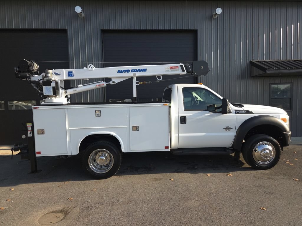 Used 2014 Ford F550 4x4 Regular Cab Super Duty image 5