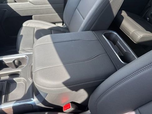 New 2026 GMC Sierra 1500 SLT AWD/4WD image 31