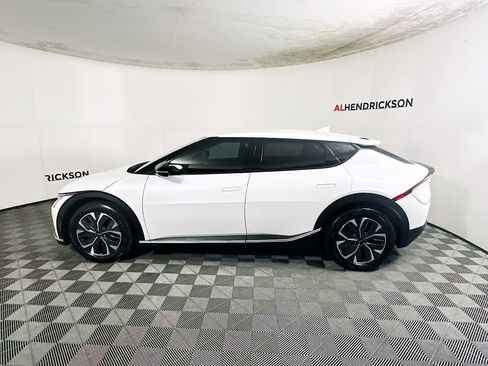 Used 2024 Kia EV6 Light image 6