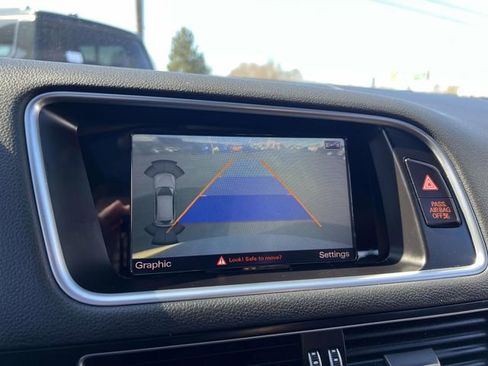 Used 2017 Audi Q5 2.0T Premium Plus w/ Technology Package image 21