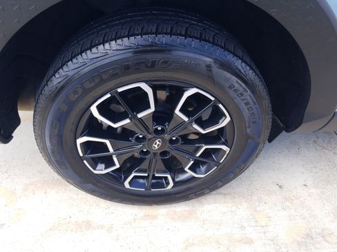 Used 2022 Hyundai Santa Cruz SEL Premium image 24