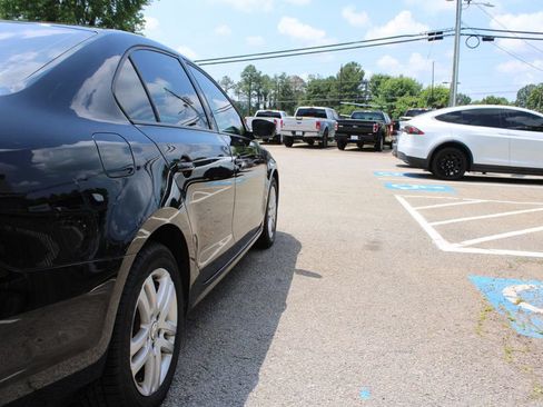 Used 2018 Volkswagen Jetta S FWD image 30