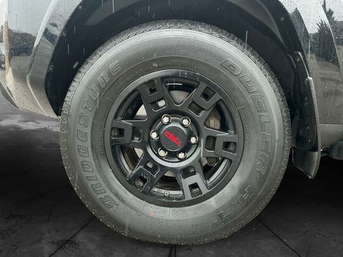 Certified 2021 Toyota 4Runner Venture w/ Moonroof Package image 15