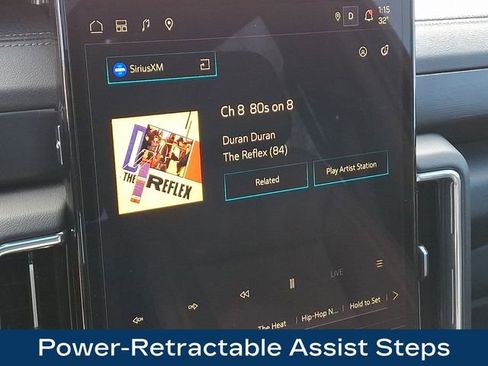 Used 2025 GMC Yukon Denali w/ Sun & Power Step Package image 22