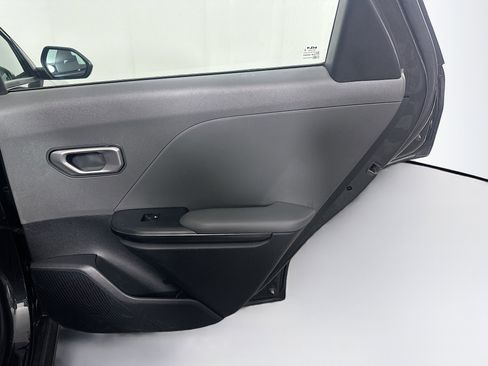 Used 2025 Kia K4 LXS image 28