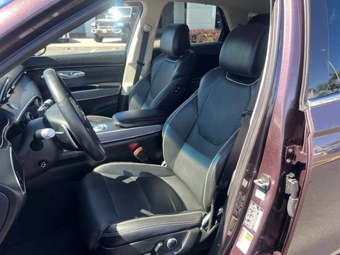 Used 2023 Genesis GV70 2.5T w/ Advanced Package AWD/4WD image 27