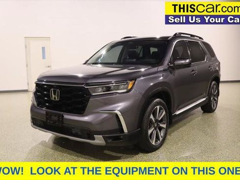 Used 2024 Honda Pilot Elite image 3