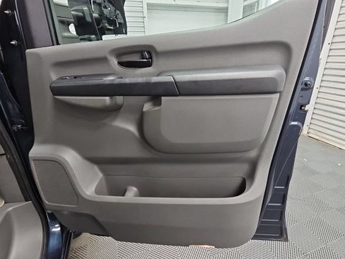 Used 2017 Nissan NV 3500 SL RWD image 36