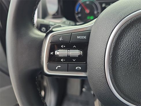 Used 2024 Kia Sorento EX w/ Panoramic Sunroof Package image 26