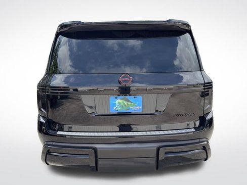 Used 2025 Nissan Armada PRO-4X w/ Pro-4X Premium Package image 7