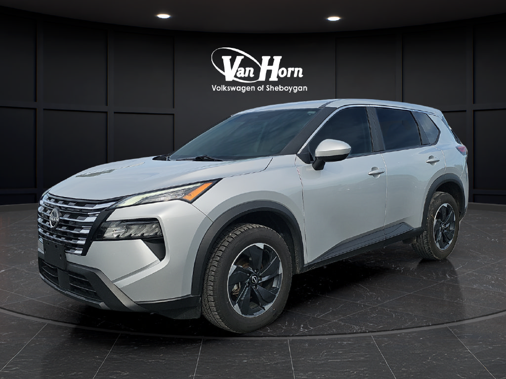 Used 2024 Nissan Rogue SV AWD/4WD image 3
