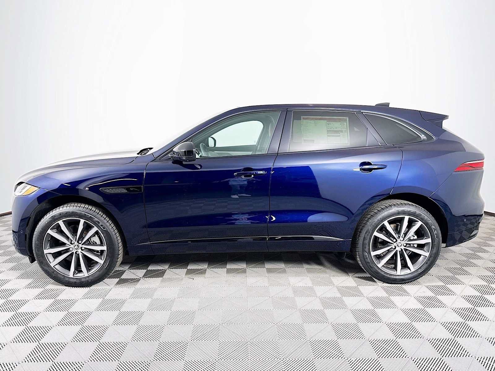 New 2025 Jaguar F-PACE R-Dynamic S AWD/4WD image 8