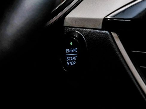 Used 2021 Ford Escape SEL image 28