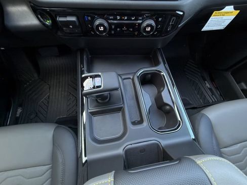 New 2026 Chevrolet Silverado 1500 ZR2 w/ ZR2 Bison Edition AWD/4WD image 17