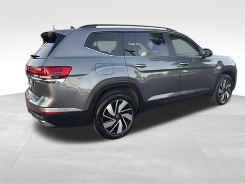 Used 2025 Volkswagen Atlas SE image 5