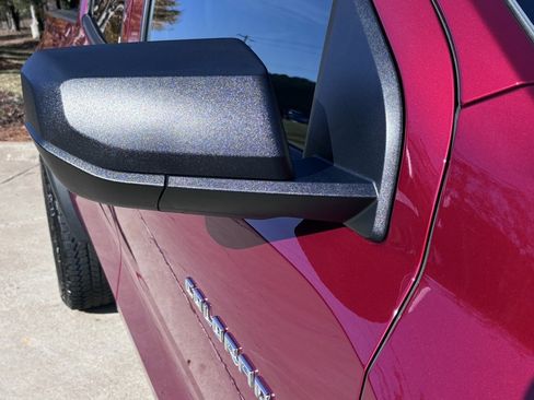 Used 2024 Chevrolet Colorado Trail Boss image 5