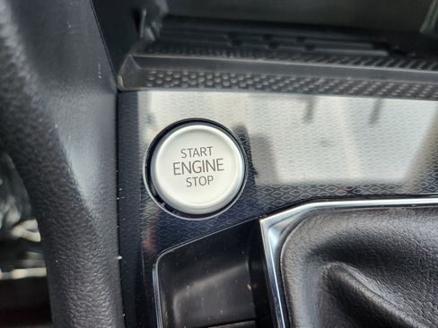 New 2026 Volkswagen Taos SEL image 33