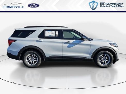 New 2026 Ford Explorer Active w/ Active Comfort Package image 2