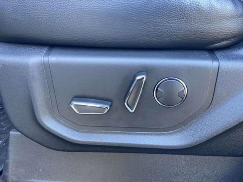 Used 2018 Ford F250 Lariat w/ Chrome Package image 14