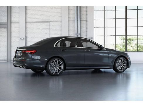 Used 2023 Mercedes-Benz E 350 4MATIC Sedan image 20