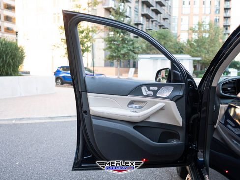 Used 2020 Mercedes-Benz GLS 450 4MATIC image 43