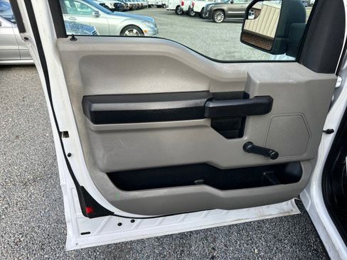 Used 2018 Ford F150 XL w/ Trailer Tow Package w/101A image 18