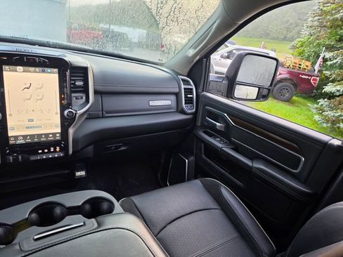 Used 2024 RAM 2500 Laramie AWD/4WD image 14