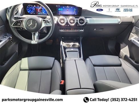 Used 2024 Mercedes-Benz EQB 250+ image 11