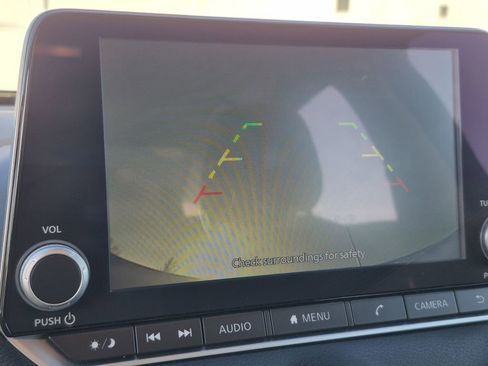 Used 2022 Nissan Sentra SV image 22