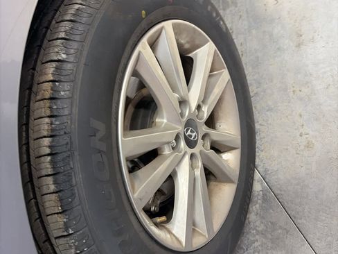 Used 2015 Hyundai Sonata SE w/ Option Group 09 image 7