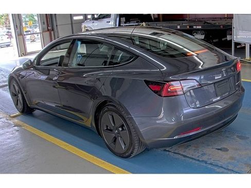 Used 2022 Tesla Model 3 Long Range AWD/4WD image 4