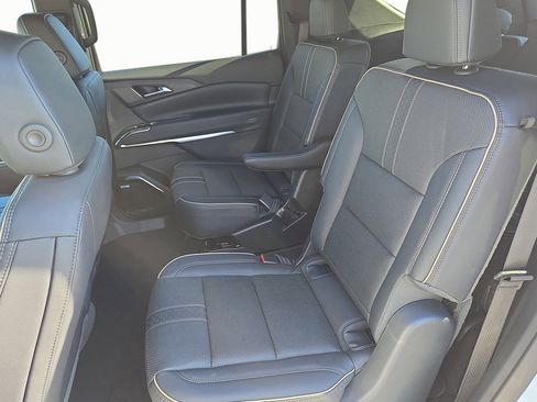 New 2026 Chevrolet Traverse High Country w/ LPO, Floor Liner Package image 13