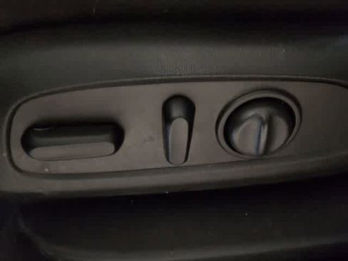 Used 2018 Chevrolet Equinox LT image 17