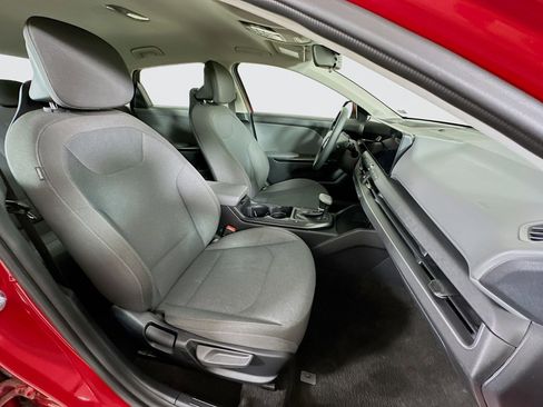 Used 2025 Kia K4 LXS image 30