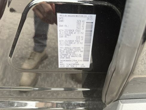Certified 2025 Nissan Pathfinder SV FWD image 35