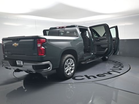 Used 2025 Chevrolet Silverado 1500 LTZ w/ LTZ Premium Package image 28