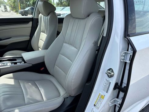 Used 2019 Honda Accord Touring image 16