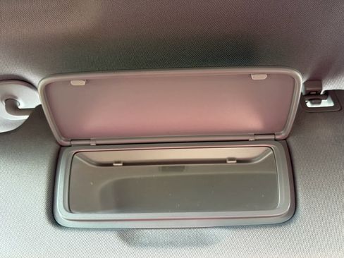 Used 2021 Chevrolet Silverado 1500 LT RWD image 44