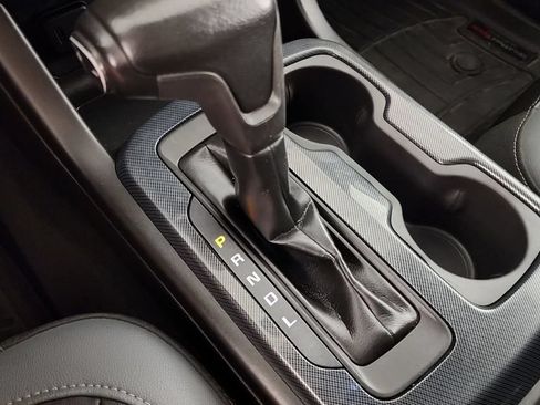 Used 2020 Chevrolet Colorado Z71 AWD/4WD image 23