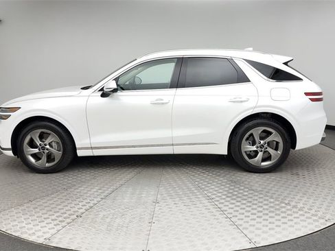 Used 2026 Genesis GV70 2.5T Advanced image 5