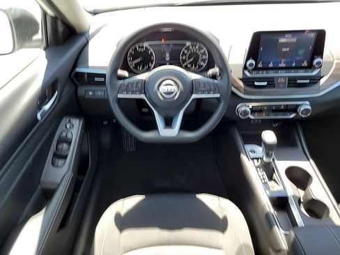 New 2026 Nissan Altima 2.5 SV FWD image 20