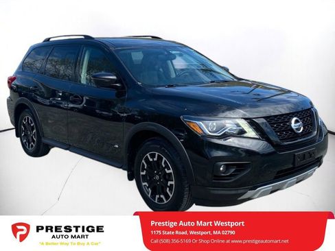 Used 2020 Nissan Pathfinder SL AWD/4WD image 1